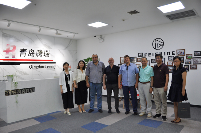 A Russian Client Visited Our Company to Sign a Cooperation Agreement