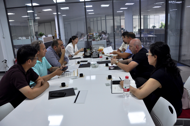 A Russian Client Visited Our Company to Sign a Cooperation Agreement