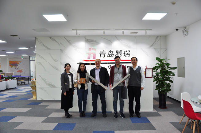 The Customer Came to Our Company to Sign a Cooperation Agreement